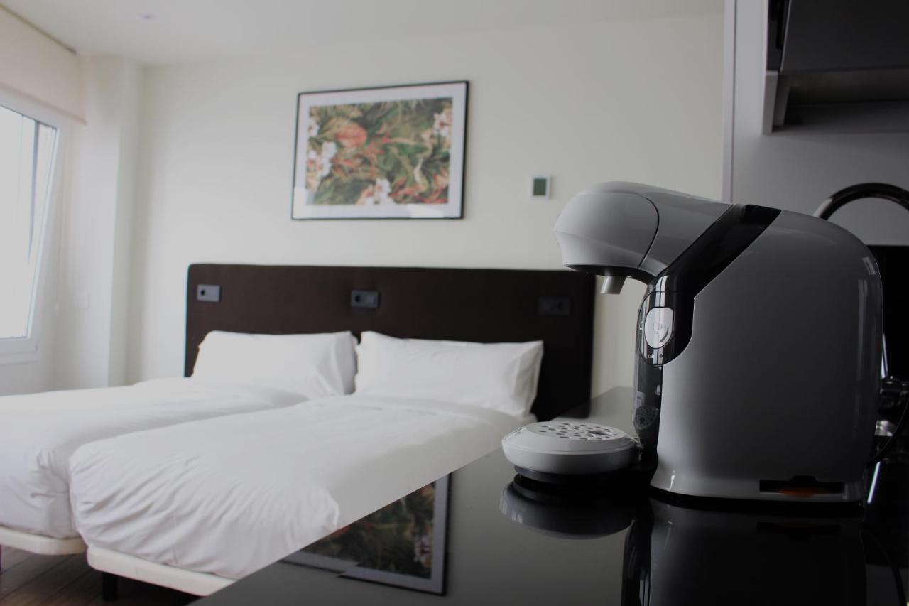 Apartamentos Centro Jardines Madrid Esterno foto