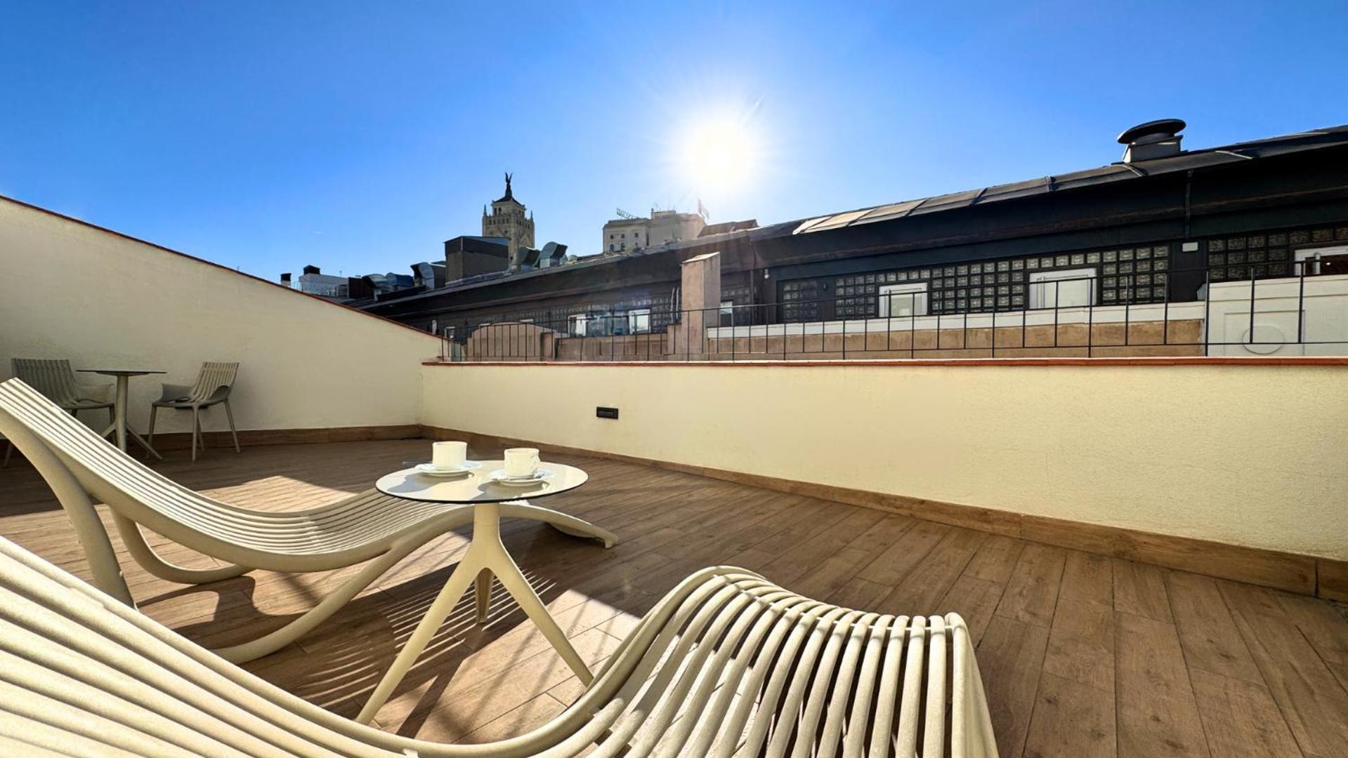 Apartamentos Centro Jardines Madrid Esterno foto